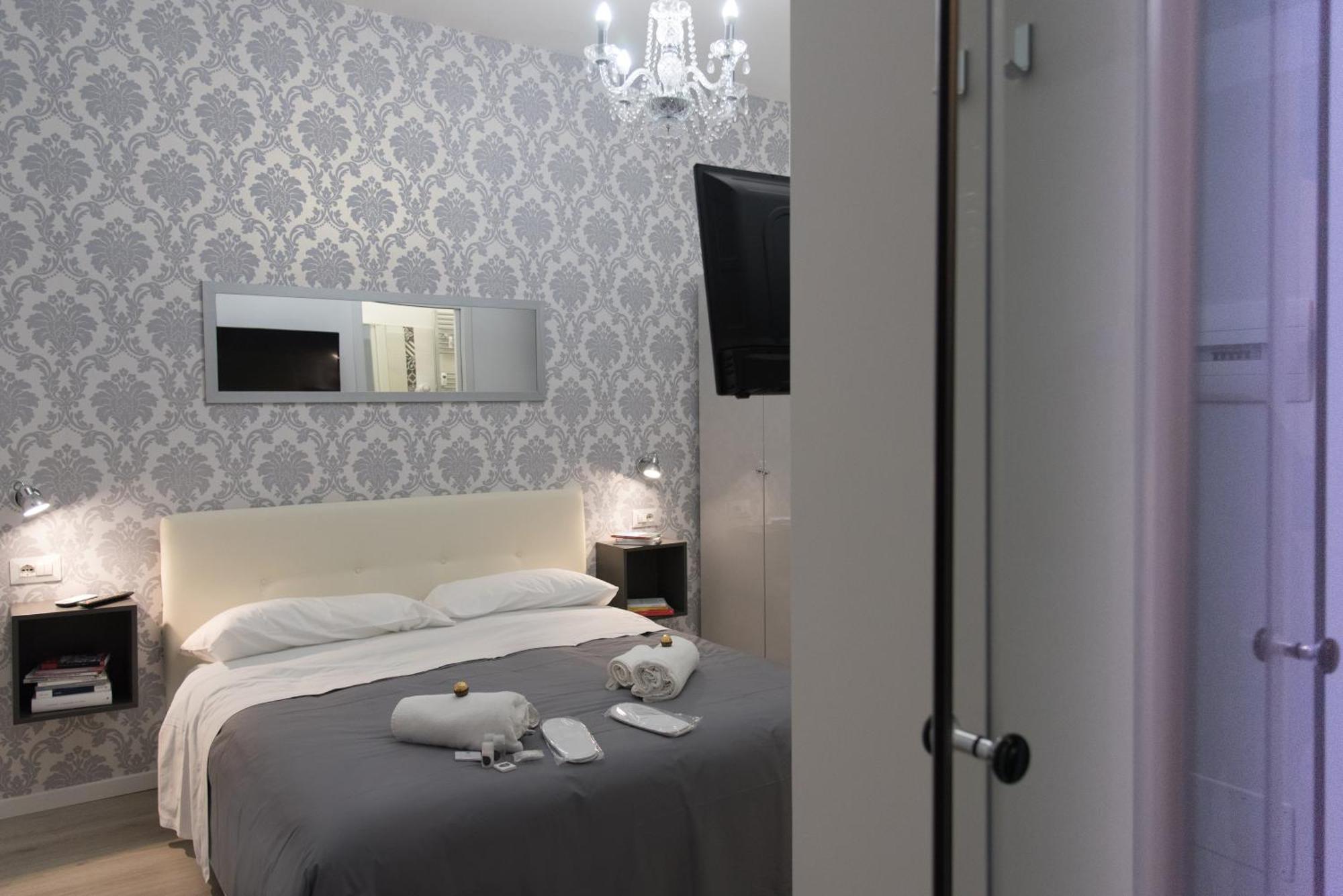 Inside Roma Rooms ภายนอก รูปภาพ