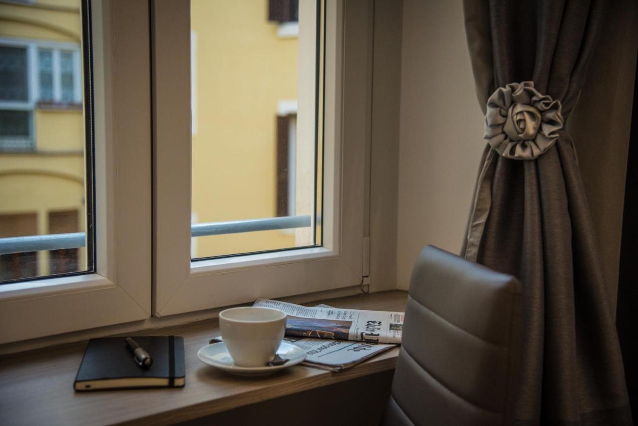 Inside Roma Rooms ภายนอก รูปภาพ