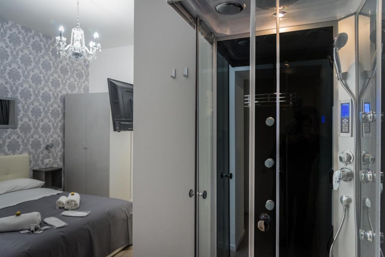 Inside Roma Rooms ภายนอก รูปภาพ